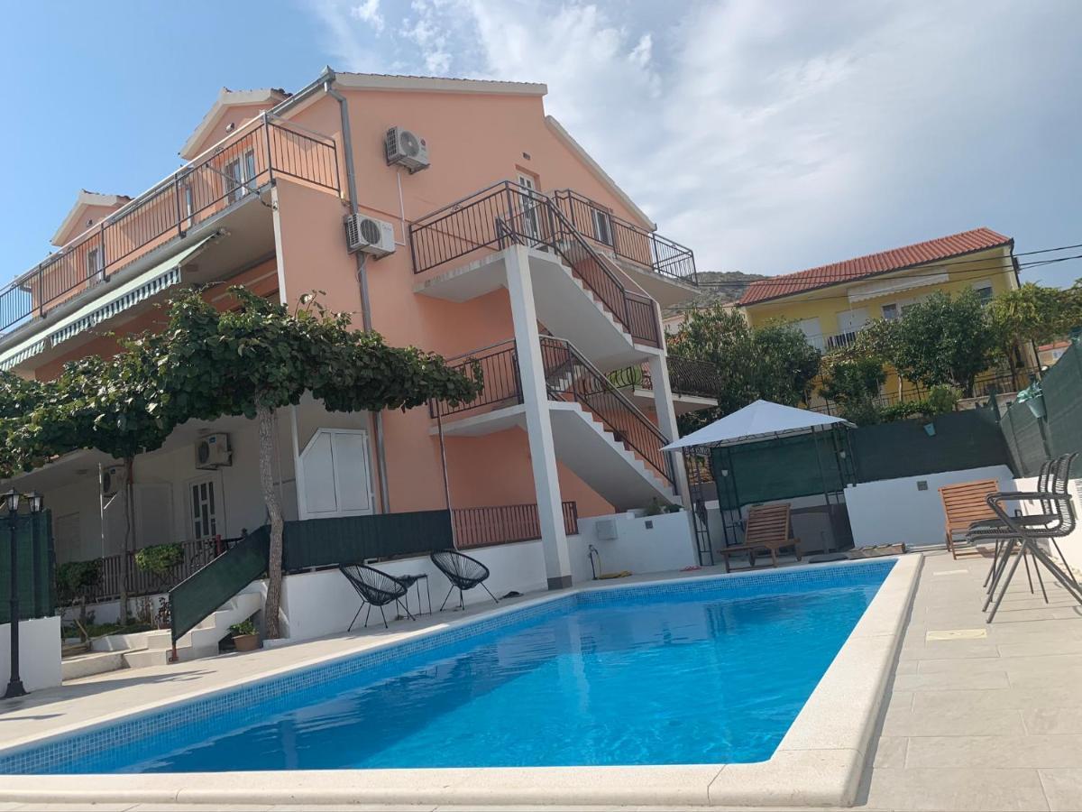 Apartments Villa Bella Vista Seget Trogir Extérieur photo