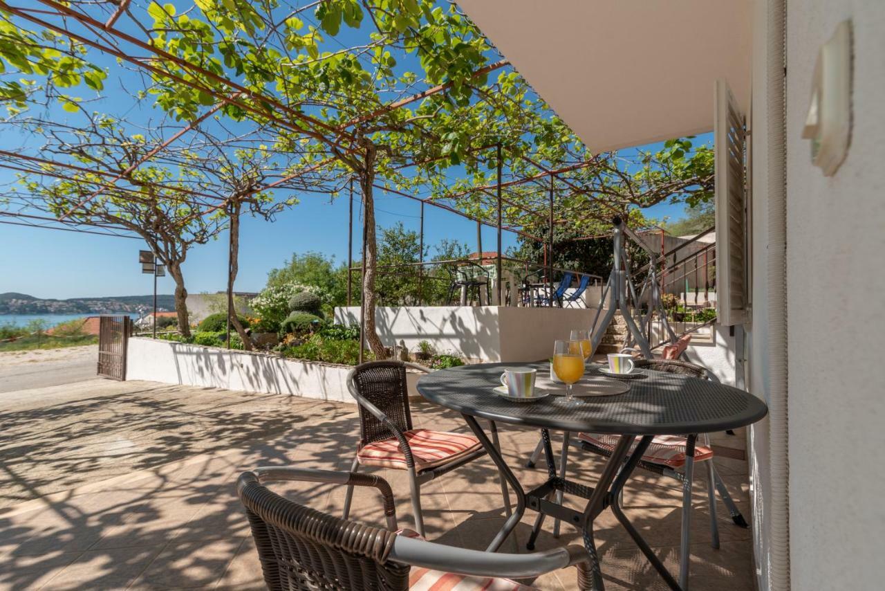 Apartments Villa Bella Vista Seget Trogir Extérieur photo