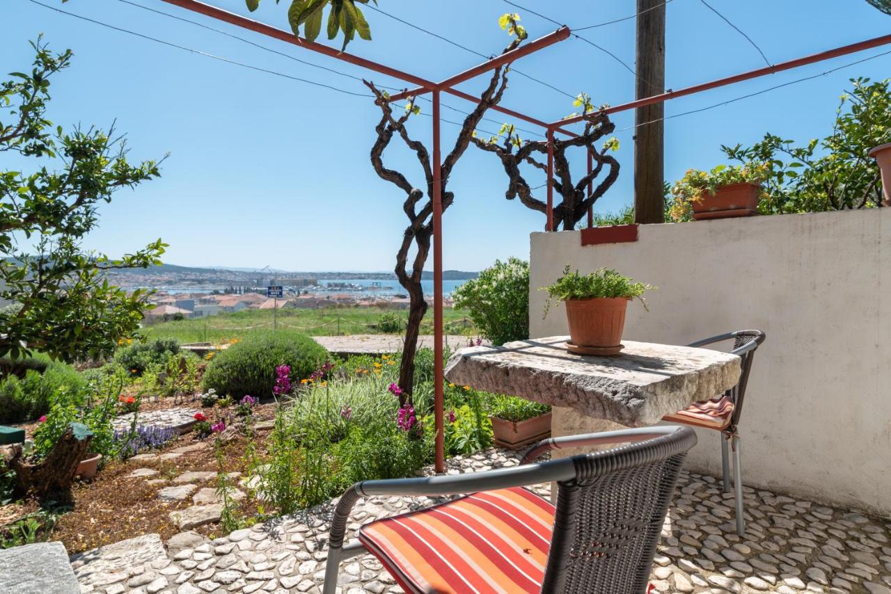 Apartments Villa Bella Vista Seget Trogir Extérieur photo